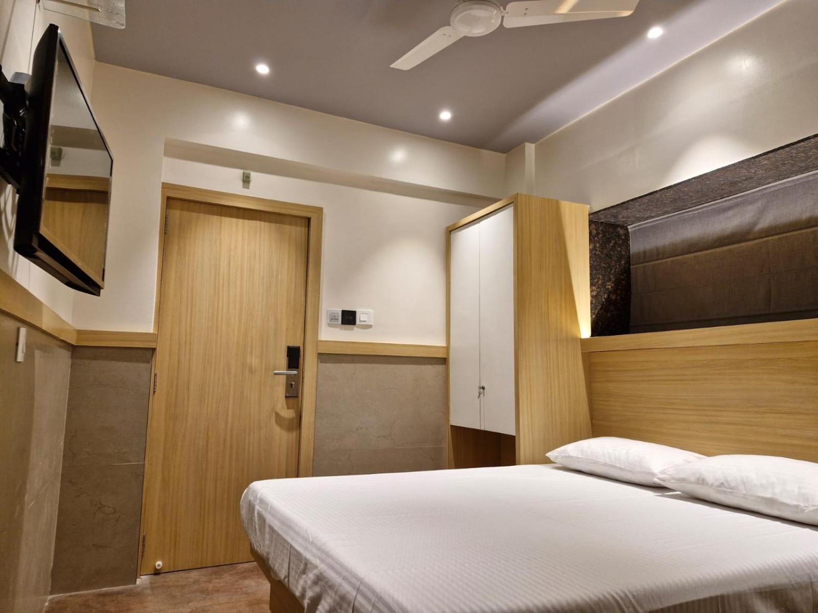 Avenue 10 Boutique Hotel Pune Exterior foto
